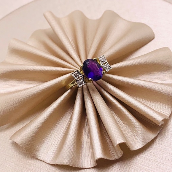 EUC 14k Yellow Gold Amethyst & Diamond Cocktail Ring - Picture 3 of 16